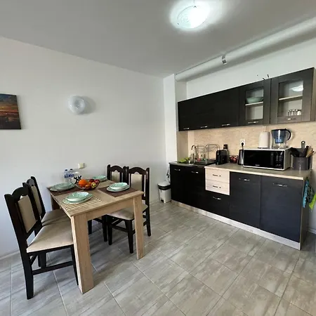 Marteo 105 - Apartment Sozopol